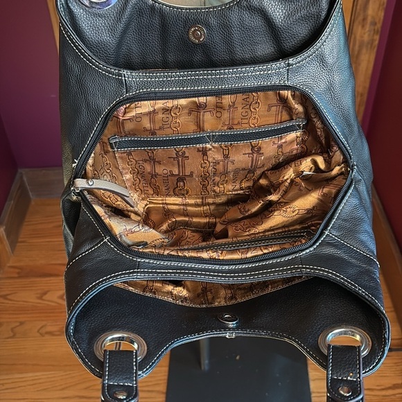 Tignanello leather two tone black cream large Handbag Tote Purse 9x14x5 inches - Picture 4 of 17